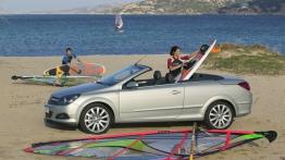 Opel Astra Twin Top OPC - lewy bok