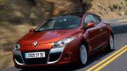 Renault Megane Coupe - widok z przodu