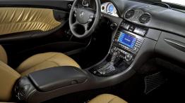 Mercedes CLK 2005 Coupe - kokpit