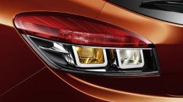Renault Megane Coupe - lewy tylny reflektor - wyłączony