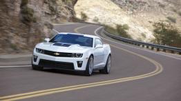 Chevrolet Camaro ZL1 Coupe - przód - reflektory wyłączone