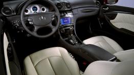 Mercedes CLK 2005 Coupe - pełny panel przedni