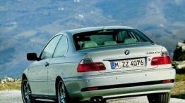 BMW Seria 3 Coupe - widok z tyłu