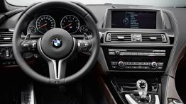 BMW M6 Gran Coupe - kokpit