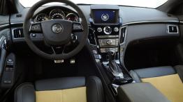 Cadillac CTS-V Coupe - pełny panel przedni