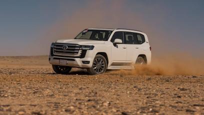 Toyota Land Cruiser 300 - tak oszczędna, że powinna być w Europie