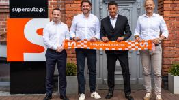 Mateusz Borek ambasadorem Superauto.pl
