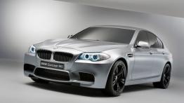 BMW M5 Concept - przód - reflektory włączone