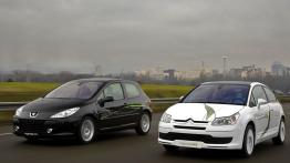 Citroen C4 Hybryda Concept - widok z przodu