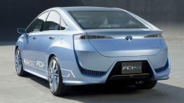 Toyota FCV-R Concept - tył - reflektory wyłączone