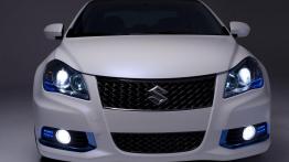 Suzuki Kizashi EcoCharge Concept - przód - reflektory włączone