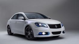 Suzuki Kizashi EcoCharge Concept - przód - reflektory włączone