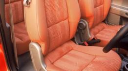 Mitsubishi Colt CC Concept - widok ogólny wnętrza z przodu