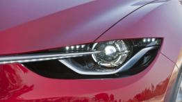 Mazda Takeri Concept - lewy przedni reflektor - włączony