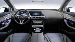 Mercedes-Benz EQC - pełny panel przedni