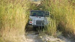 Jeep Wrangler - widok z przodu