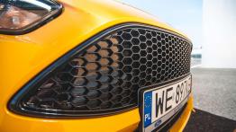Ford Focus ST FL - pomarańczowy prowokator