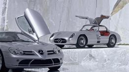 Mercedes 300 SLR - widok z przodu