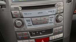 Subaru Legacy Outback Crossover - konsola środkowa