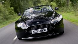 Aston Martin V8 Vantage N420 Roadster - widok z przodu