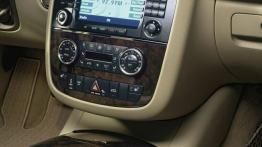 Mercedes Klasa R - konsola środkowa