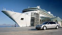 Bentley Continental Flying Spur - lewy bok