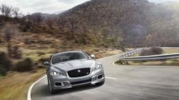 Jaguar XJR