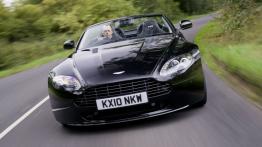 Aston Martin V8 Vantage N420 Roadster - widok z przodu