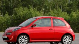 Nissan Micra 160 SR - lewy bok