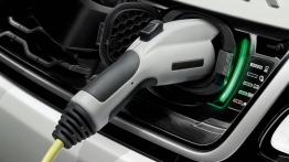 Pierwsza hybryda Range Rovera i mocniejszy SVR