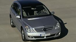 Mercedes Klasa R - widok z przodu