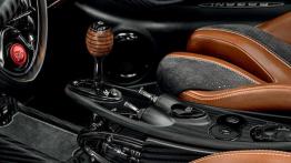 Pagani Huayra BC Roadster - tunel ?rodkowy mi?dzy fotelami