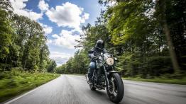 Nowość w gamie motocykli Suzuki - ponadczasowy V-Twin Roadsport SV650X cafe racer