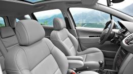 Peugeot 207 Outdoor - widok ogólny wnętrza z przodu
