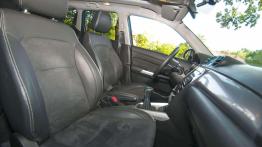 Suzuki Vitara AllGrip XLED - surowy crossover