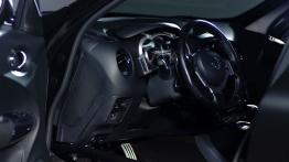 Nissan Juke-R - kokpit