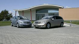 Mercedes Klasa R - widok z przodu