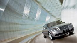 Bentley Continental Flying Spur - widok z przodu