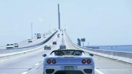 Ferrari 360 Modena Spider - widok z tyłu