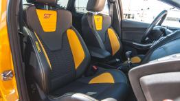 Ford Focus ST FL - pomarańczowy prowokator