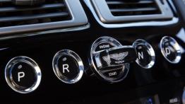 Aston Martin Virage Roadster - przycisk do uruchamiania silnika