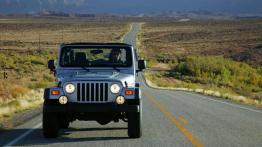 Jeep Wrangler - widok z przodu