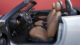 Mini Roadster - widok ogólny wnętrza z przodu