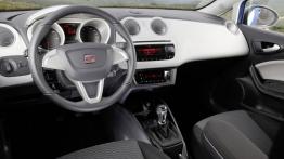 Seat Ibiza SportTourer - pełny panel przedni