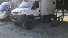 6000 kilometrów za kierownicą po złej stronie, czyli na Zakynthos w Mitsubishi L400 Delica Space Gear