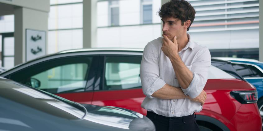 Jak wybrać samochód dopasowany do potrzeb? Kompleksowy poradnik zakupowy krok po kroku