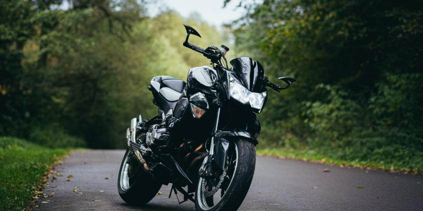 Kredyt czy gotówka na motocykl – jak sfinansować zakup w 2026 roku? 