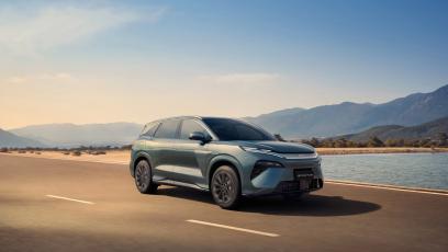 BYD ATTO 8 ma 775 KM i ładuje się w 9 minut. Ten SUV trafi do Europy w 2027 roku