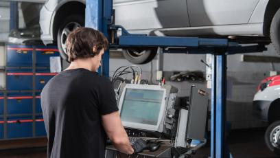 Problemy Tesli na stacjach diagnostycznych. Modele Y i 3 z najgorszymi notami w Europie