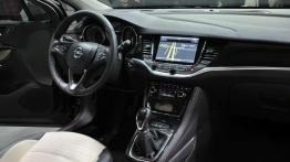 Opel Astra - polska premiera